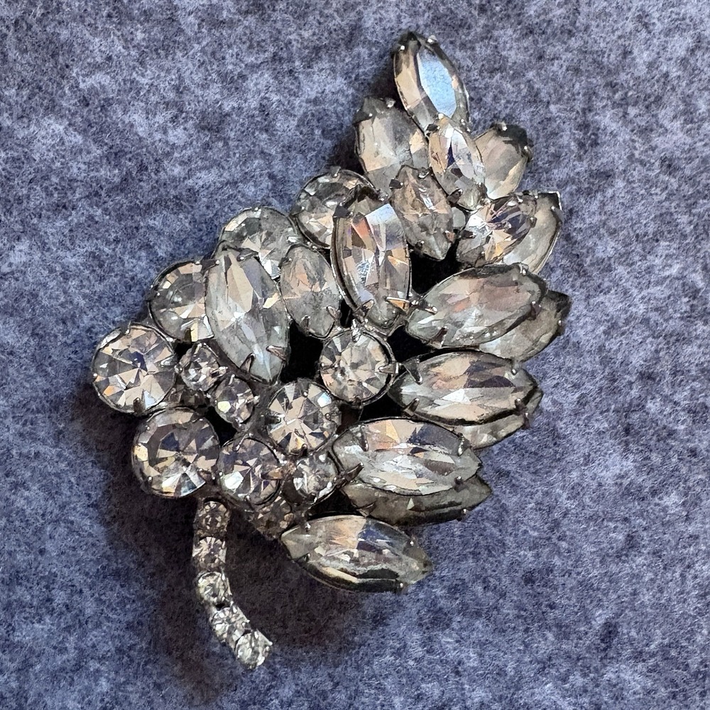 Vintage Brooch Rhinestone Navette Leaf Weiss Style MCM Stunning Silver Tone